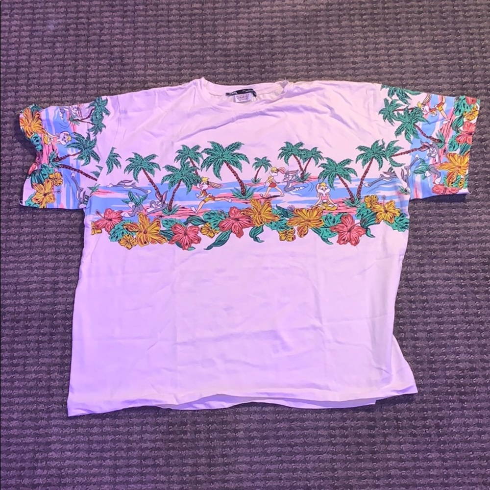 looney tunes t-shirt!
